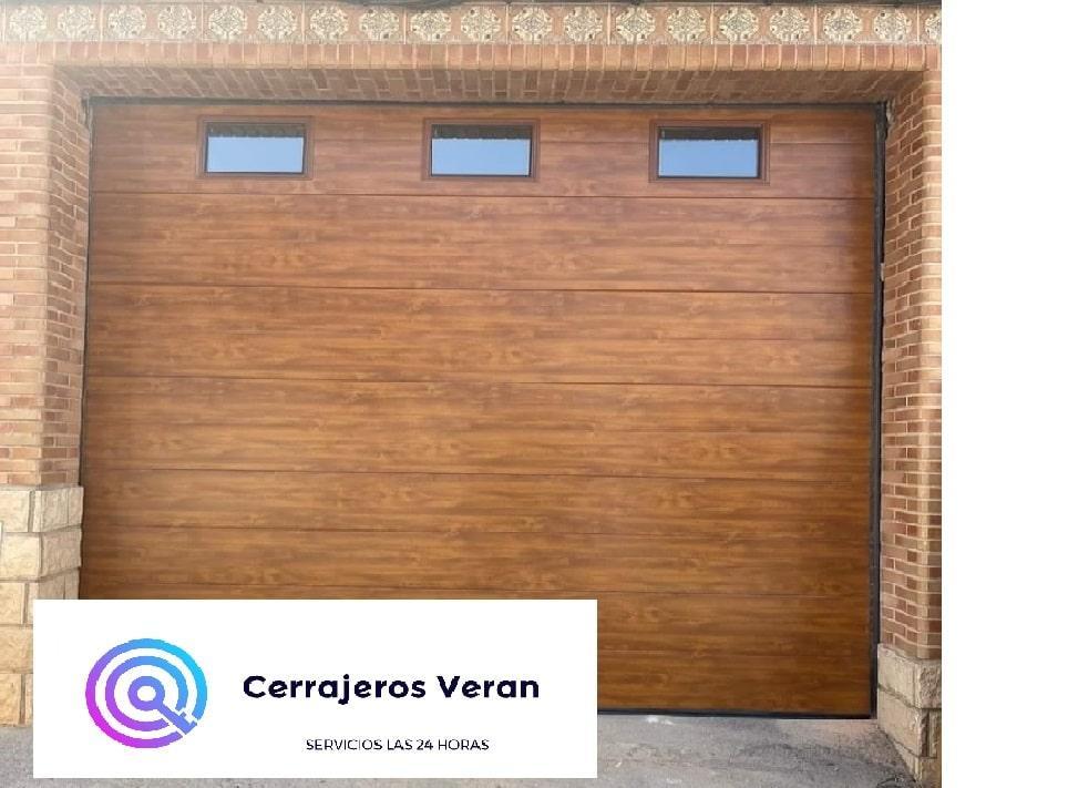 Puertas garaje imitación madera Zaragoza